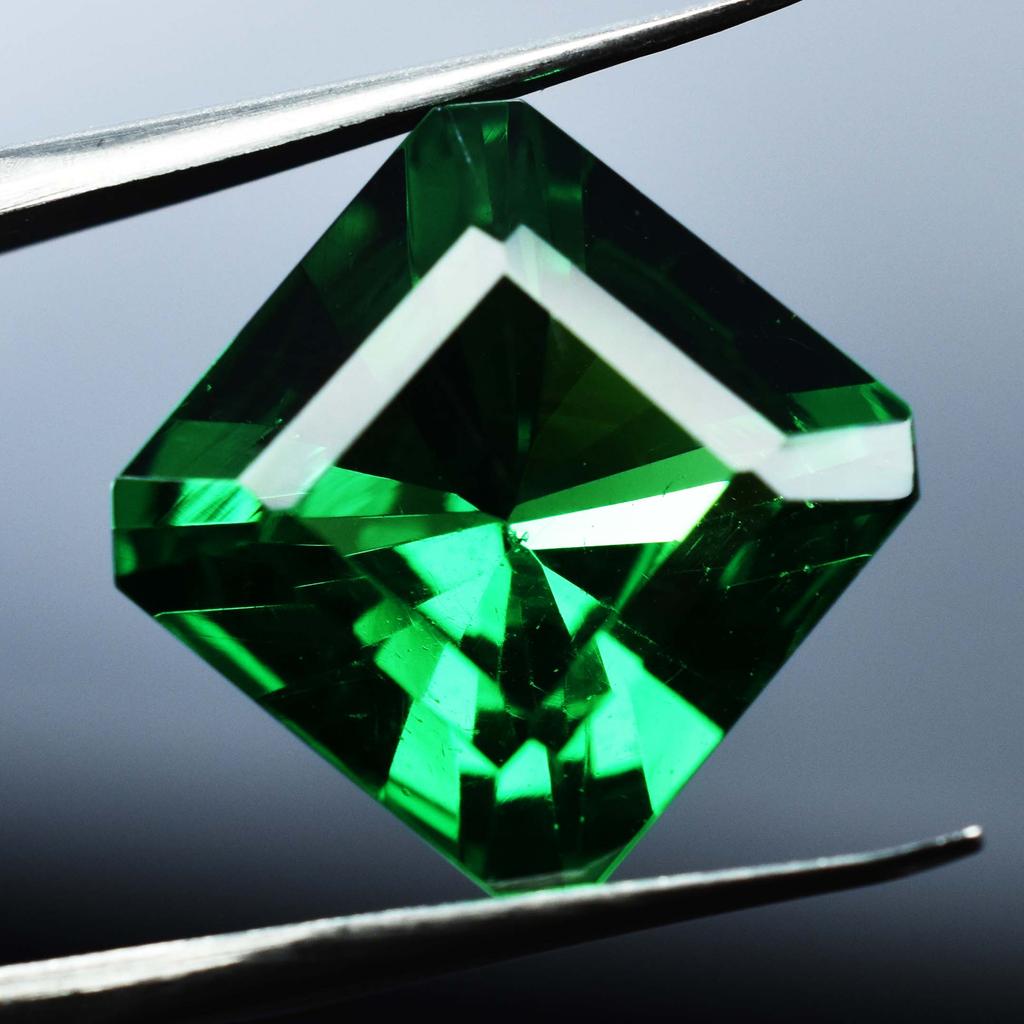 Natural Green Garnet 10ct Square Cut Flawless Certified Loose Gemstone