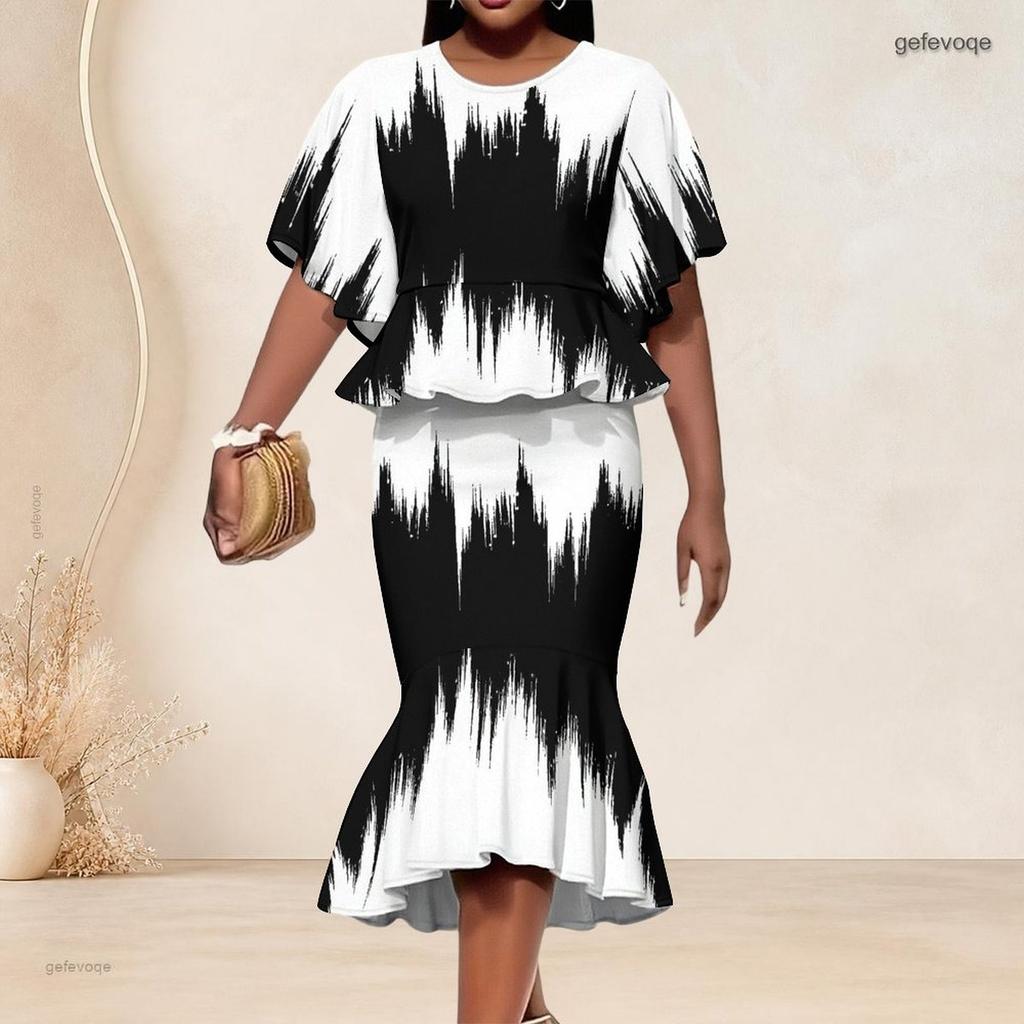 Women Plus Size Two Piece Outfit Round Neck Batwing Sleeve Geometric Printed Ruffle Hem Top Fishtail Skirt Set