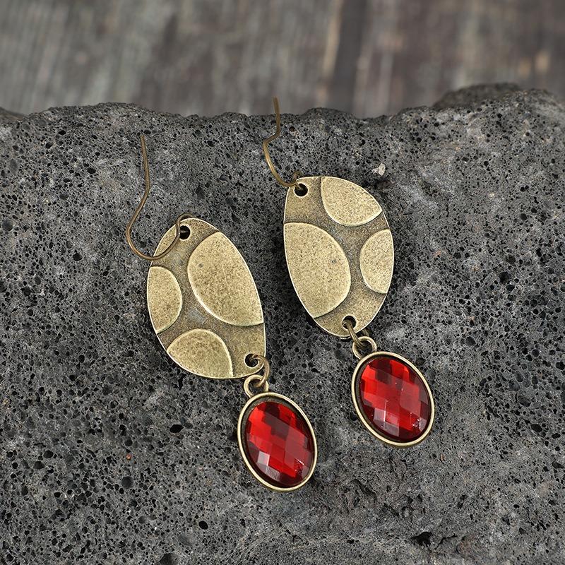 Ethnic Bronze Color Oval Red Stone Earrings Vintage Irregular Shape Carving Pattern Dangle Earrings for Women Jewelry