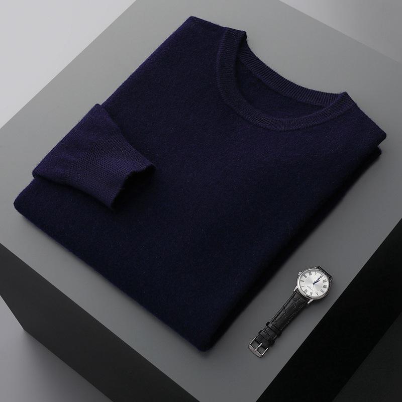 Men's Trendy Wool Round Neck Sweater: Autumn/Winter Collection, Long Sleeve Pullover for Casual Wear