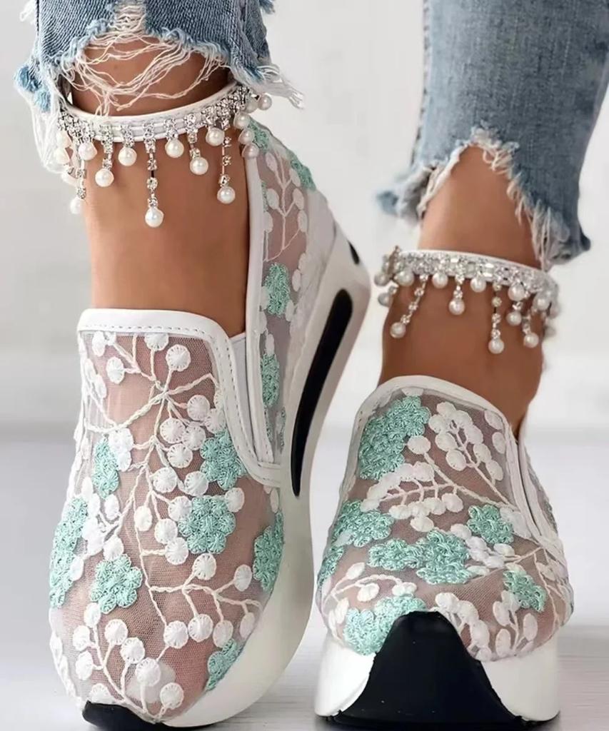 Fashion Lace Flats Platform Women Sport Shoes Mesh Breathable Sneakers 2025 Summer New Casual Sandals Running Beach Rocking Dance Shoes