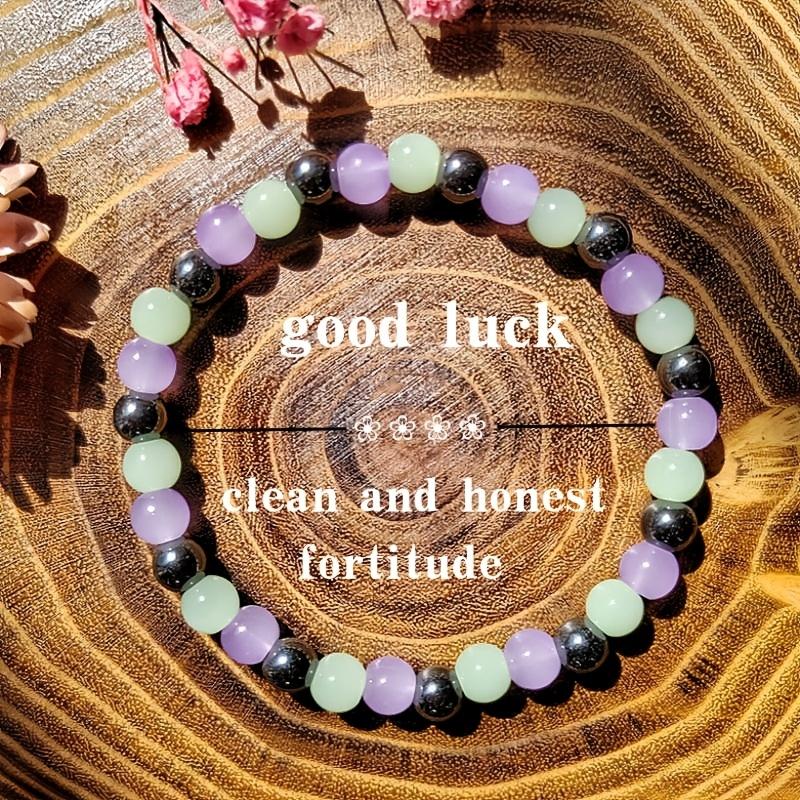 Set zur Verbesserung von Gleichgewicht und Konzentration - 6 mm Amethyst- und Fluorit-Imitationsedelstein Elastischer Schmuck, Perfekt für die Feiertage, ein Geschenk für Jungen und Mädchen