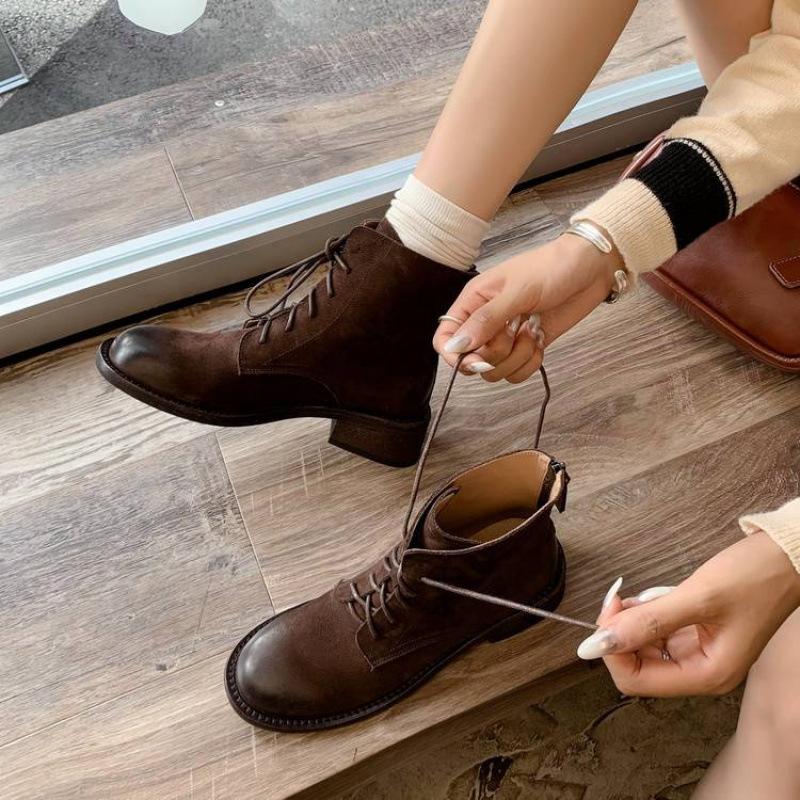 Autumn and winter leather knight boots rear zipper middle heel round head cowhide medium boots new thick-soled large-size women's leather boots