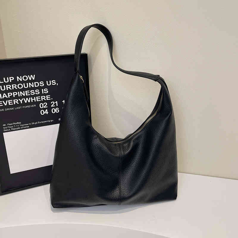 Vintage Red Wedding Bridal One Shoulder Bag Large Capacity Texture Soft Leather Handbag Temperament Casual Underarm Bags