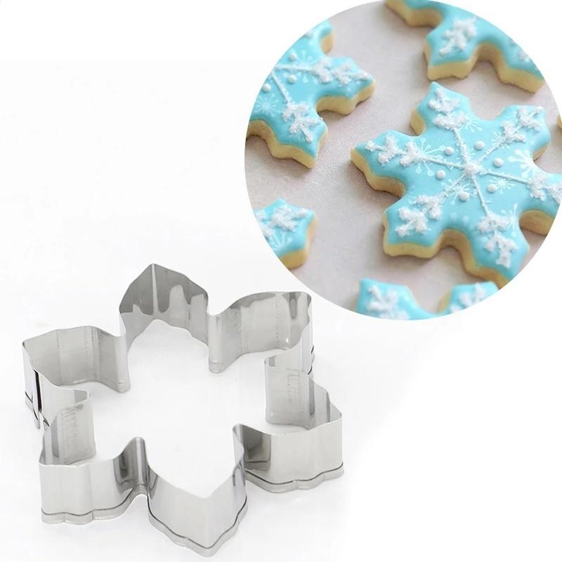 6Pcs/Set Christmas Cookie Cutter Gingerbread Xmas Tree Mold Christmas Cake Decoration Tool Navidad Gift DIY Baking Biscuit Mould