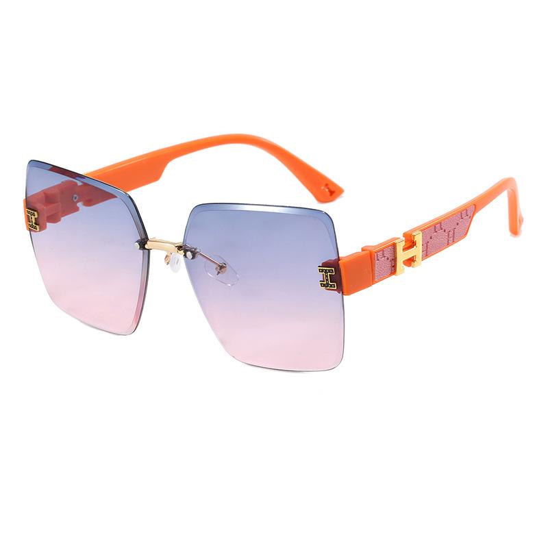 

Солнцезащитные очки Женские Высококлассные Чувственные Солнцезащитные очки с Защитой от УФ-лучей Солнцезащитные очки Большая Оправа Солнцезащитный козырек