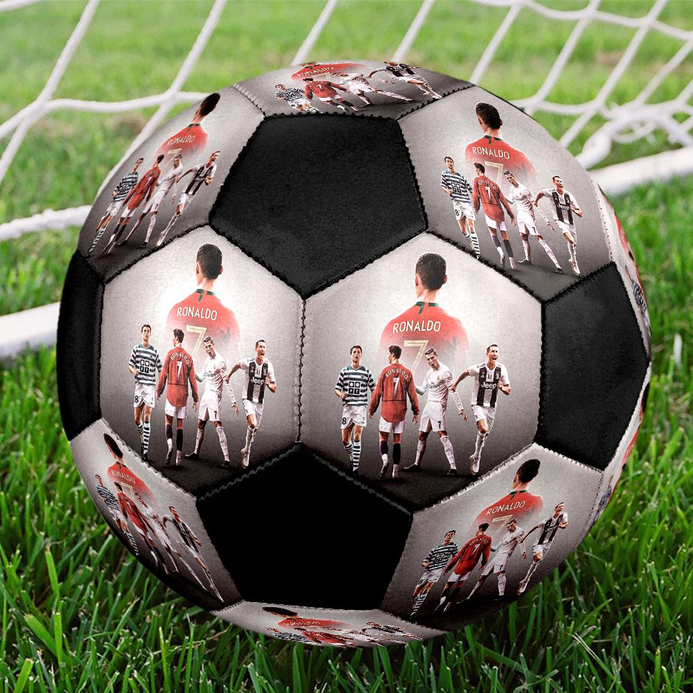 Poster Cristiano Ronaldo Taglia 5 Pallone da Calcio, Cucito a Macchina in PVC, Resistente e ad Alto Rimbalzo, Adatto a Tutte le Età, merchandising per tifosi, partite e uso all'aperto.