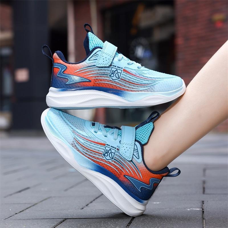 Children's shoes 2025 boys fashion mesh breathable shoes medium older children and girls outdoor running shoes