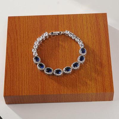 2025 Raffinato Bracciale in Cristallo Zircone di Nicchia - Dolce, Scintillante e Lussuoso