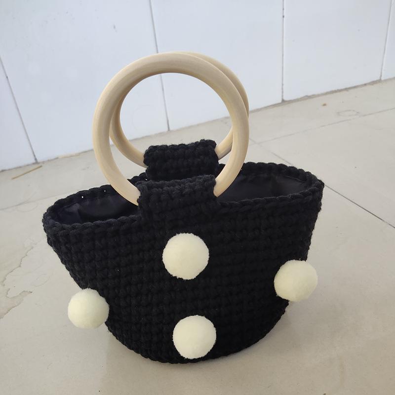 Yarn Knitting Pompom Bucket Handbag - Trendy Crochet Finished Women's Portable Bag