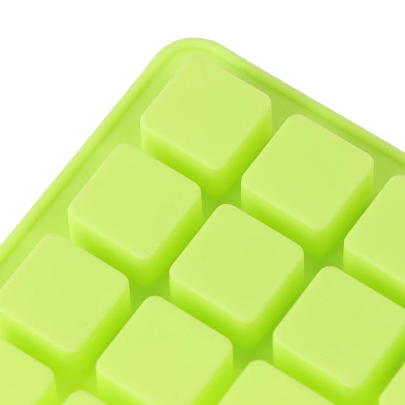 126-Kammer-Quadrat-Silikonform DIY Hausgemachte Mini-Süßigkeiten Schokolade Gummibärchen Eiswürfel Gelee Backformen Kuchen Dekorationswerkzeuge