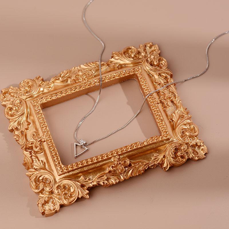 Diamond Triangle Necklace Lesbian Niche Temperament Clavicle Chain