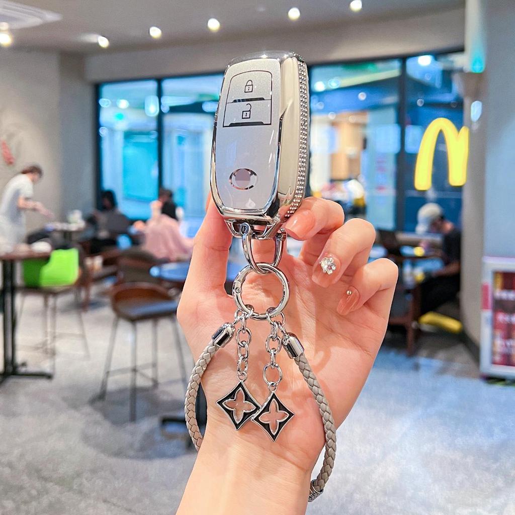 Toyota Key Case for Camry, Corolla, Avalon, RAV4, Venza, Highlander, Levin, C-HR (Female Design)
