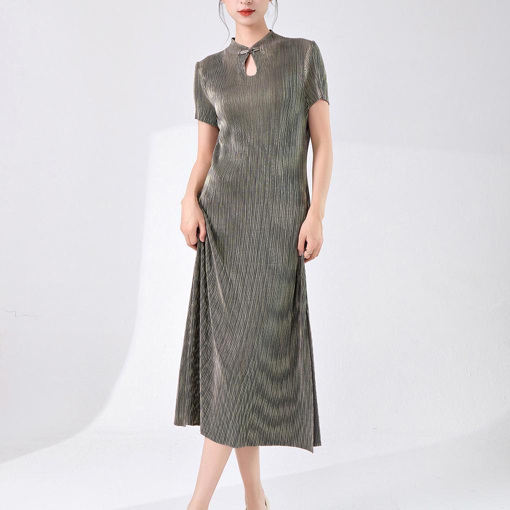 

Elegant Short-Sleeve Stand-Up Collar Cheongsam Dress One Size