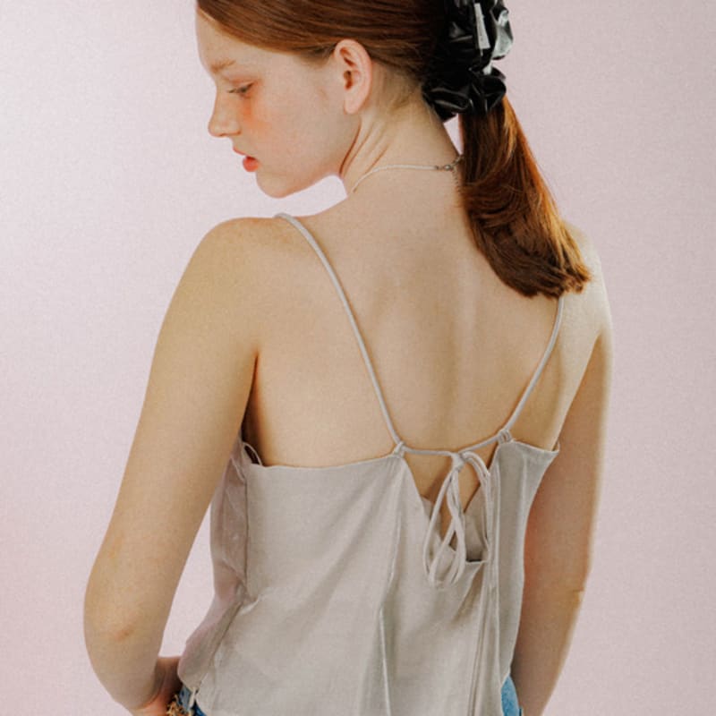 Mellotory Vegan Leather Scrunchie (black)