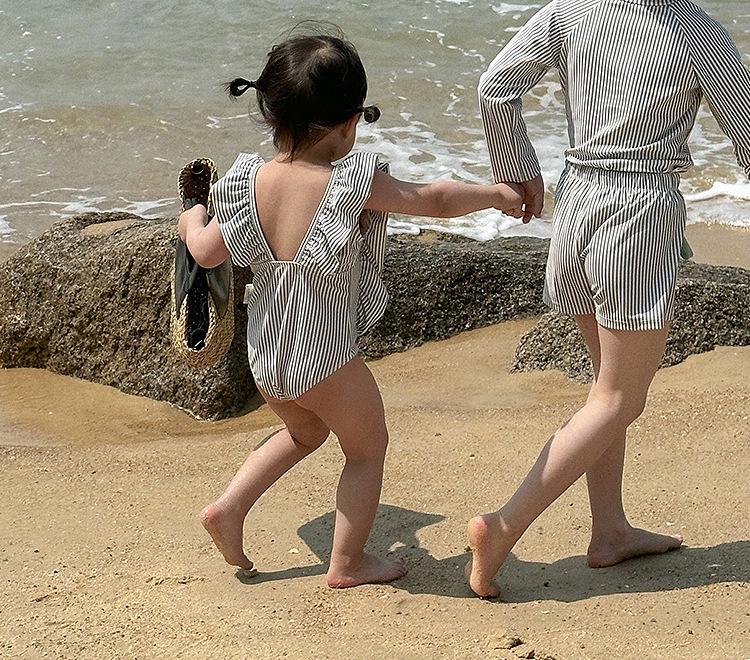 Kids' Sun-Protective Quick-Dry Striped Swimsuit Set - Long Sleeve for Boys & Girls