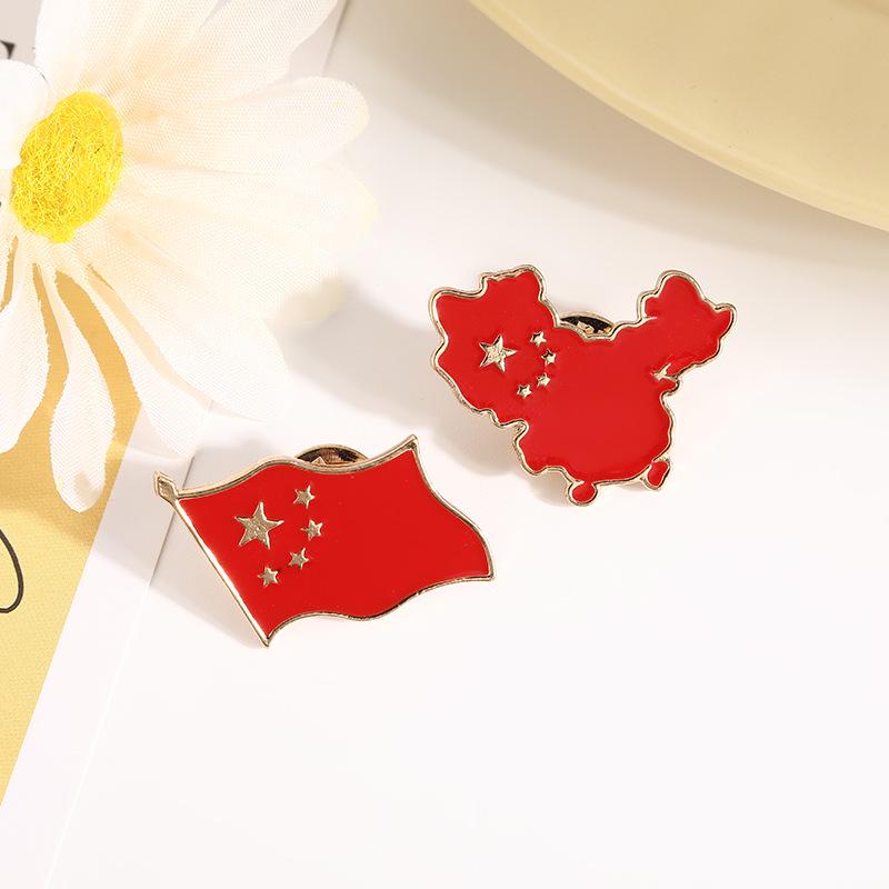 Patriotic China Map Enamel Brooch: Five-Star Red Flag Commemorative for National Day Celebrations