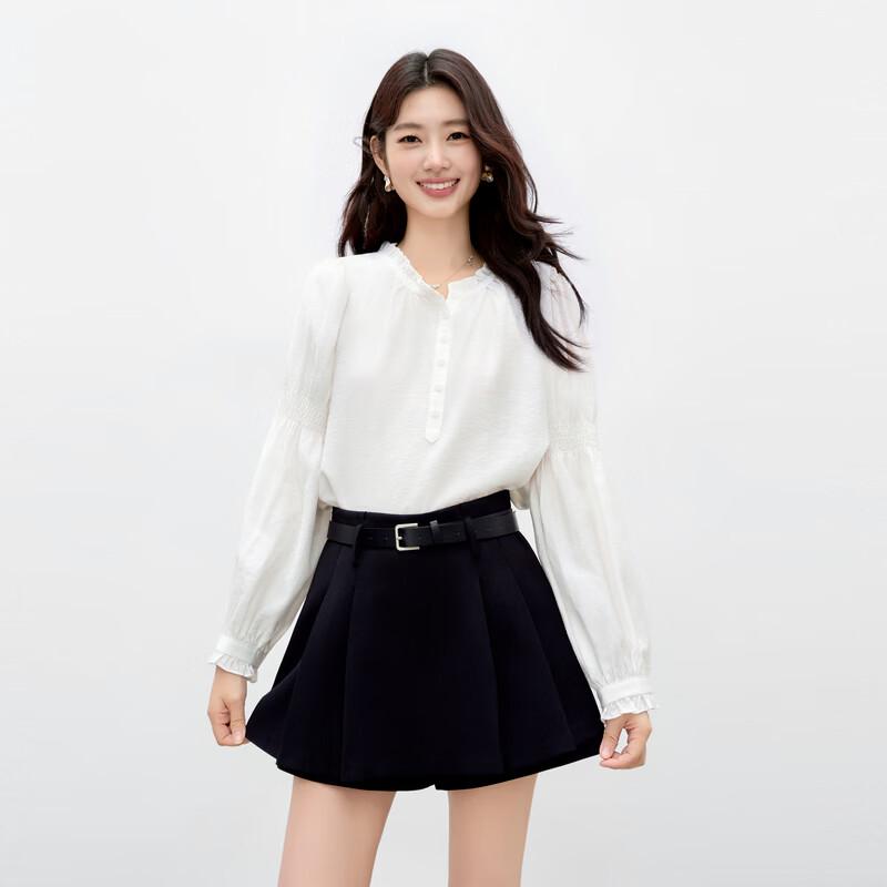 Женская блузка с кружевной отделкой и оборками L