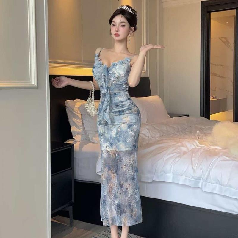 Elegant Slim-Fit V-Neck Mesh Print Camisole Dress