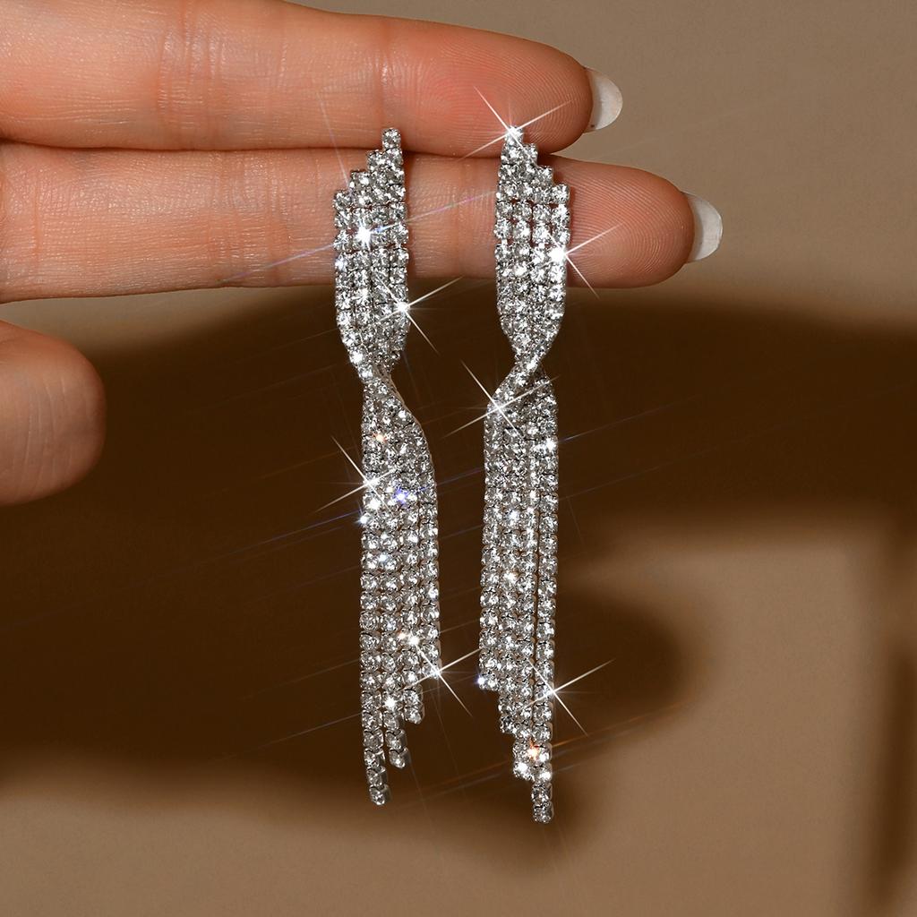 Light luxury fashion full diamond tassel earrings with high-end and personalized design earrings for women