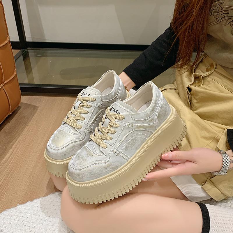 ქალის პლატფორმიანი ფეხსაცმელი, ქალის სპორტული ფეხსაცმელი 2024, ახალი, თასმებიანი, მაღალი ქუსლით, მრავალმხრივი, დაბალყელიანი, ყოველდღიური, მყარი ტყავის, პატარა ვაფლის ფეხსაცმელი