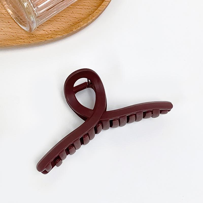 Retro Milk Coffee Series: Sweet Girl Shark Clip with Frosted Hollow Design - Fashion Hair Accessory