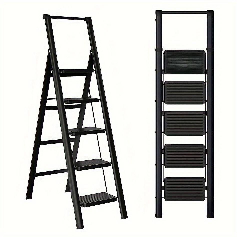 5-Step ladder with anti slip wide