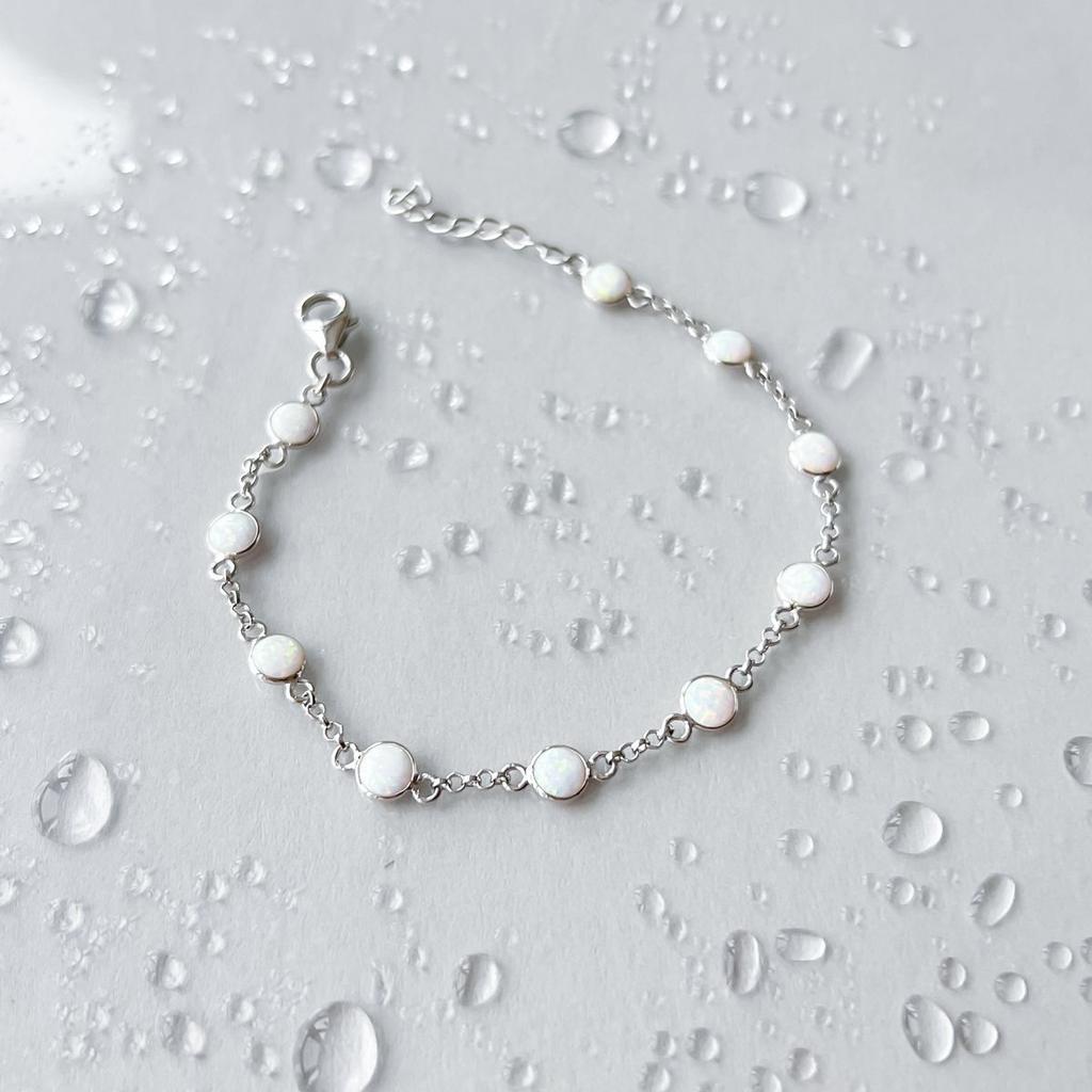 Silver Bracelet with Opal 2.415ct, Product Weight 2.59 G (2152828)