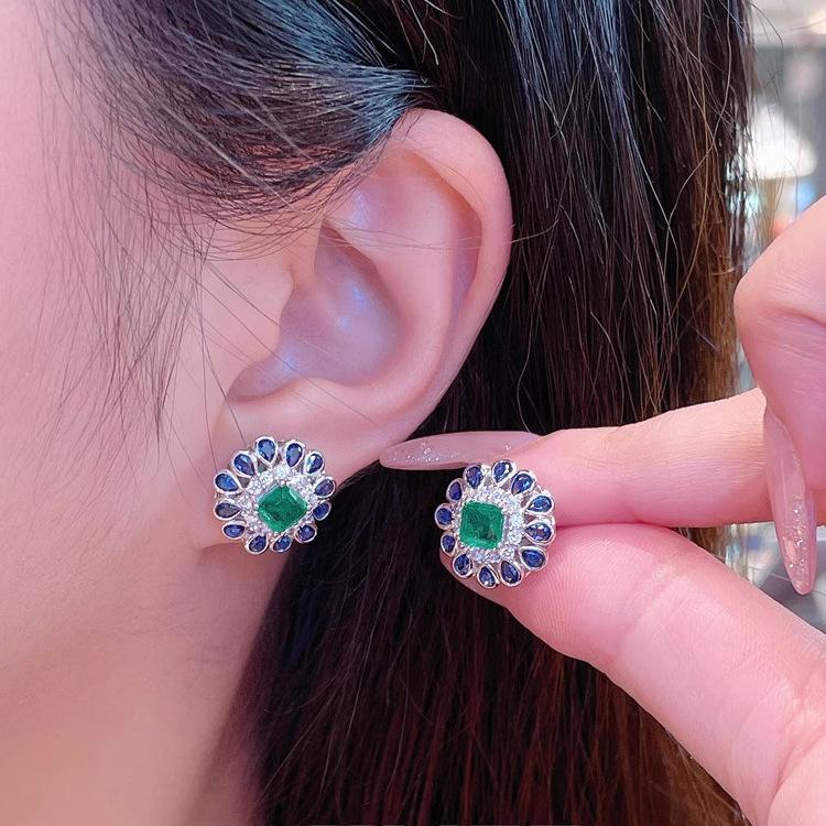 Retro Sunflower Pendant & Synthetic Emerald Stud Earrings with Open Ring - Gemstone Set for Women