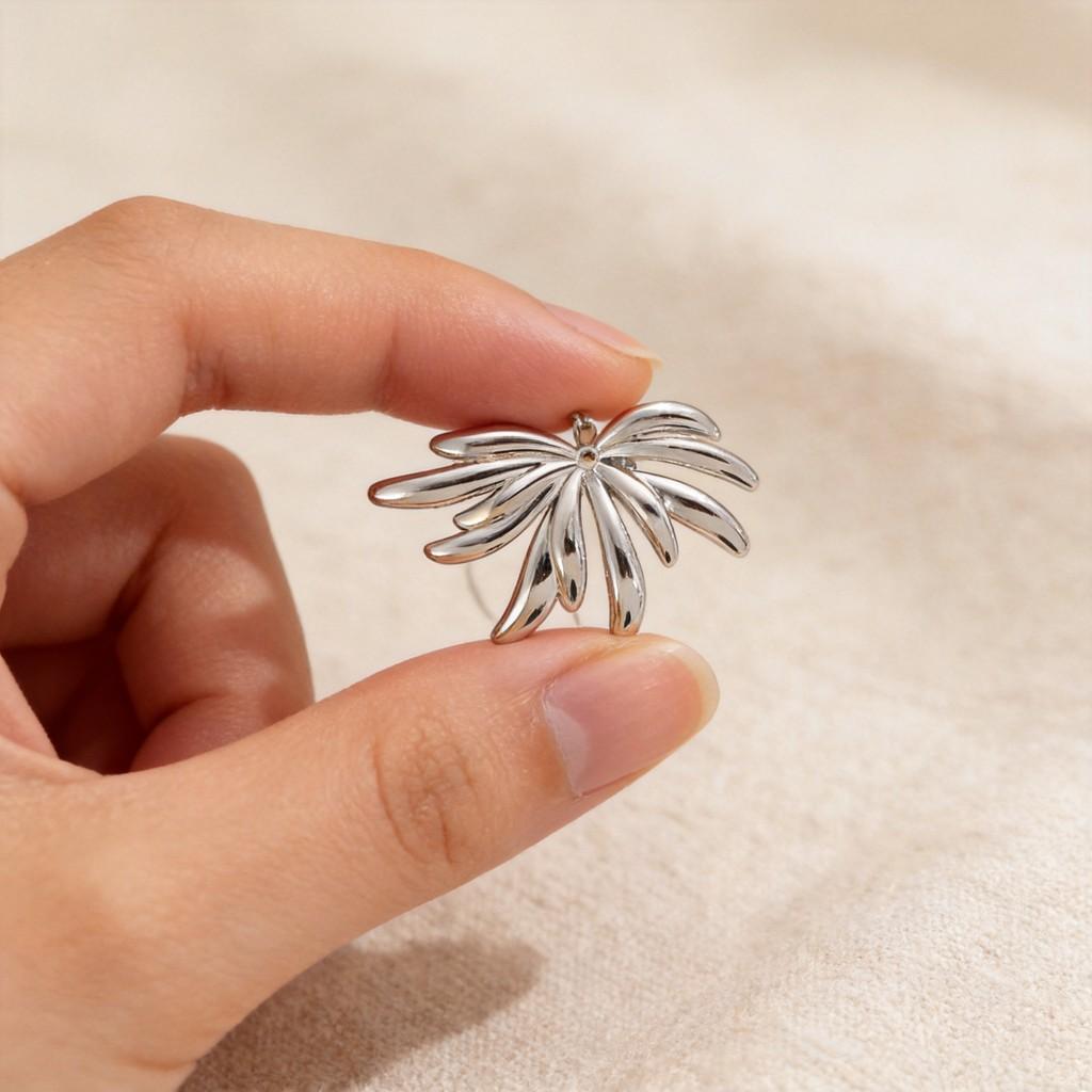 Floral Stainless Steel Earrings For Women With Stylish Spring Accessory