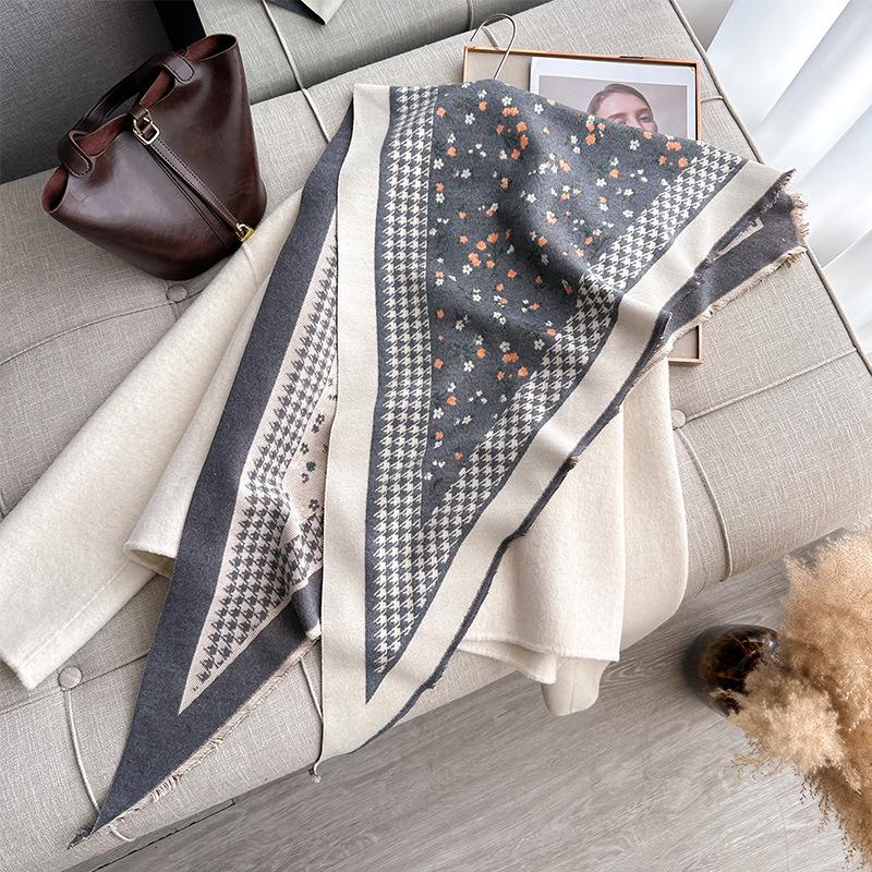 Autumn And Winter Triangle Scarf, Floral Houndstooth, Small Fresh Print, Double-Sided Scarf, Shawl Outside The Woman