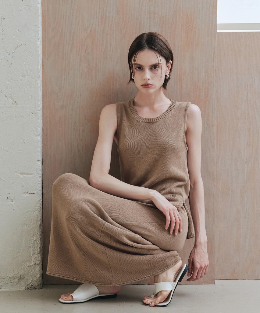 ZEROSTREET [Set] Lezero Neo Sleeveless Knit & Skirt / Light Brown