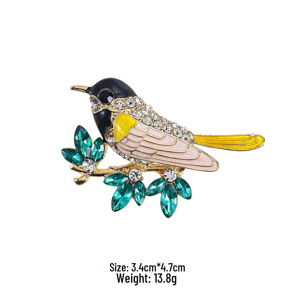 Hummingbird Crystal Rhinestone Brooch: Elegant Alloy Pin for Clothing Accessories