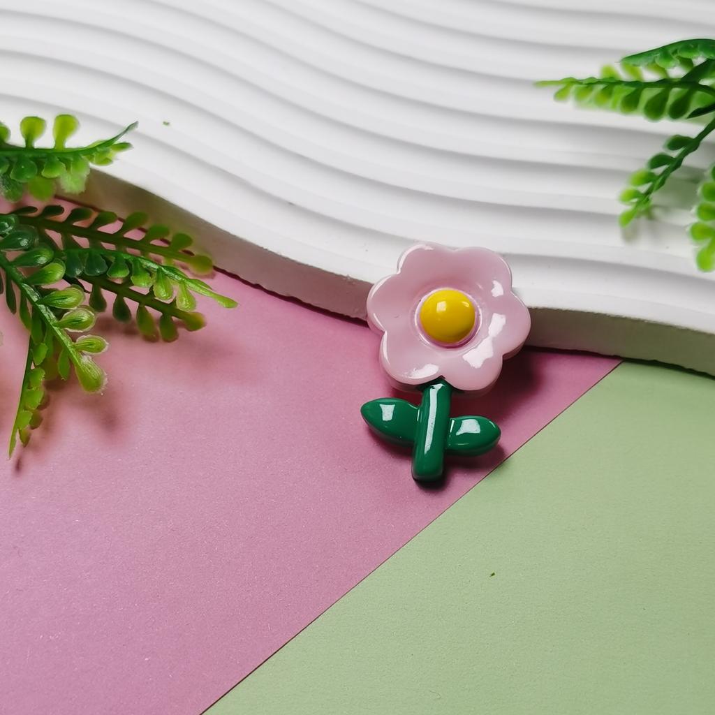 100Pcs Flatback Resin Daisy Flowers Cabochons Mixed Color Sunflower Slime Charms for Jewelry Making Scrapbooking Embellishments