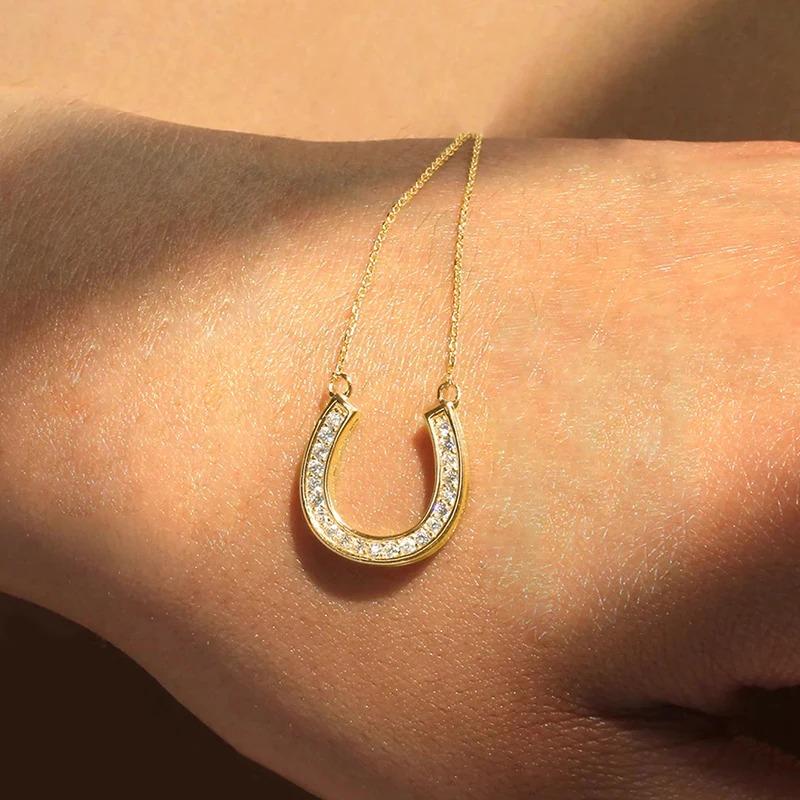 

2025 New Trendy Simple Geometric U-shape Pendant Necklaces for Women Fashion Jewelry Zircon Versatile Accessories Daily Wear