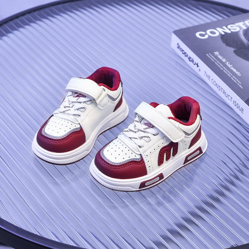 Scarpe alla moda per ragazze Scarpe casual per bambini con suola morbida Scarpe sportive semplici per ragazze Scarpe antiscivolo per ragazzi Comode scarpe per bambini