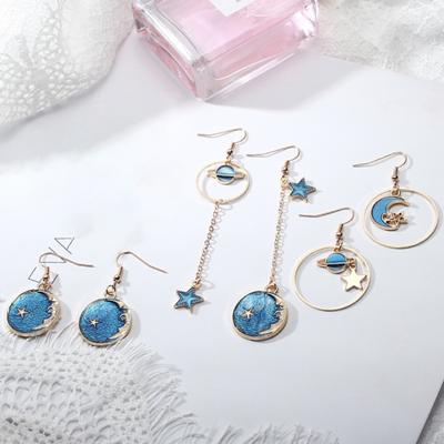 1 Par Brincos Pendentes Femininos Desenho Animado Lua Estrela Assimétricos Joias Pingente Planeta Combina com Tudo