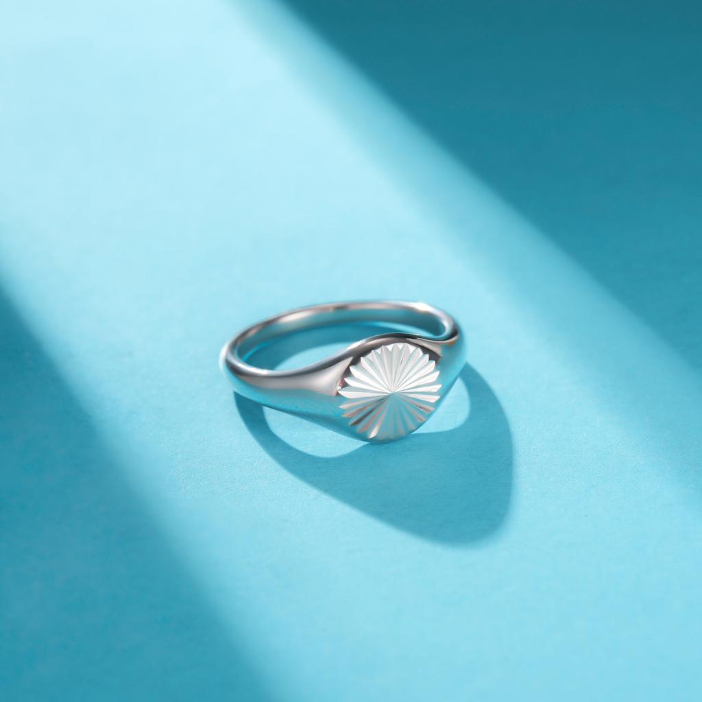 Minimalist Ring for Women and Men Stainless Steel Signet Chunky Dome Ring Gold Plated Wave Rings Dainty Rays Texture Ring