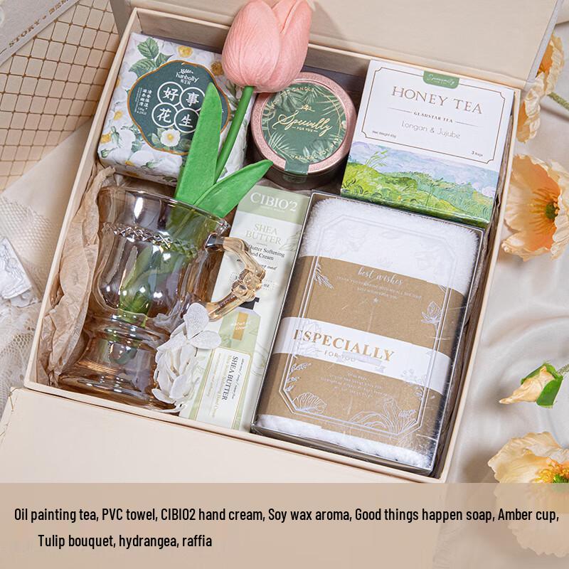 Camellia Women s Day Gift Set
