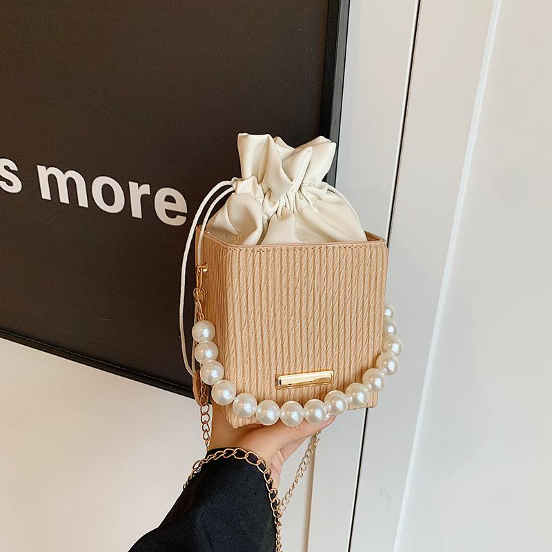 Casual simple messenger bag simple portable women's bag summer small bag new casual and beautiful bucket bag
