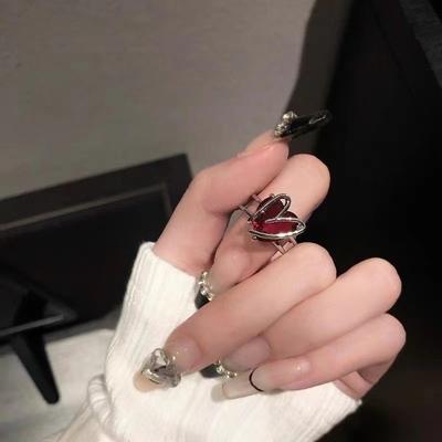 Diseño de Nicho Sentido M Amor Rubí Anillo Abierto Femenino Viento Frío Dulce Fresco Personalidad Retro Hip Hop Anillo del Dedo Índice