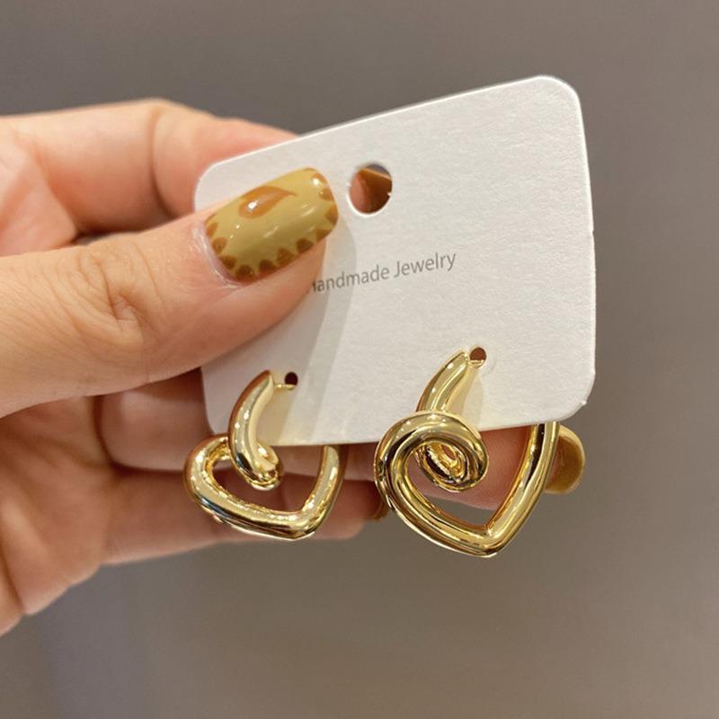 925 Sterling Silver Peach Heart Earrings – Retro Fashion Niche Design