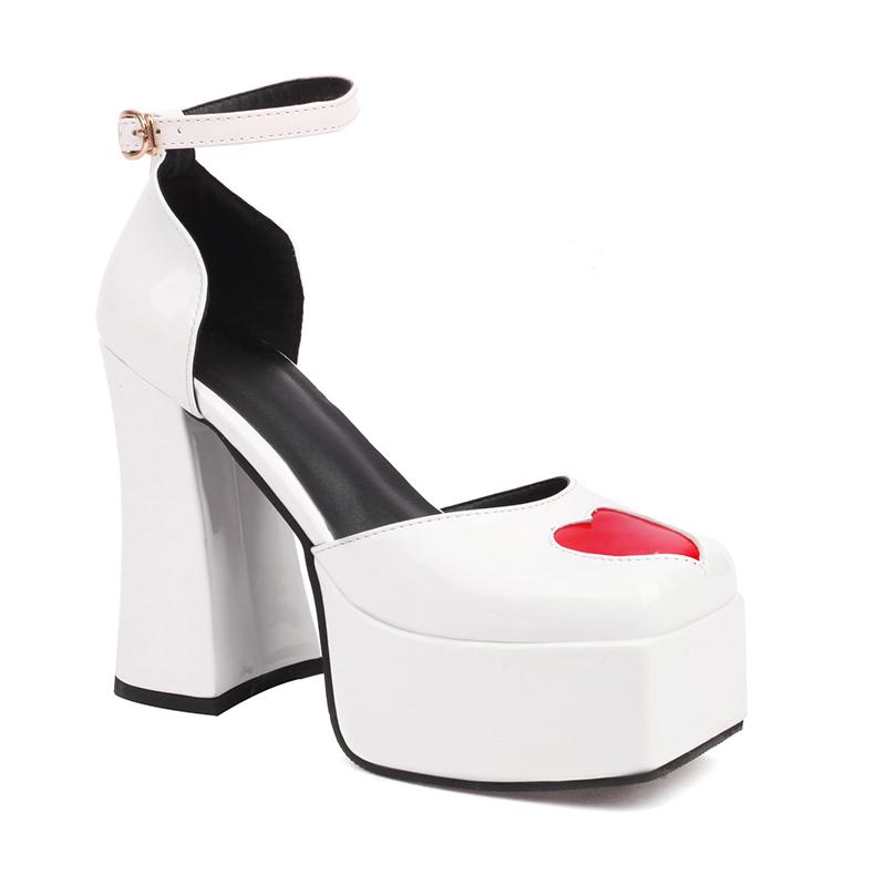 

Большого размера блестящая лакированная кожа квадратный носок супер толстый каблук узор сердечки милые сладкие босоножки на высоком каблуке платформа полые сандалии 39 белый