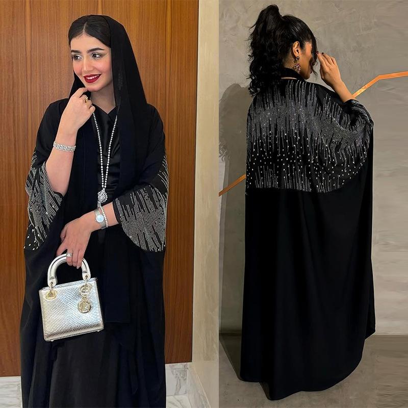 LN212 bescheiden2026 Heißer Verkauf Neue Muslimische Damenbekleidung Heißer Diamant Strickjacke Robe Mittlerer Osten Mode Burka