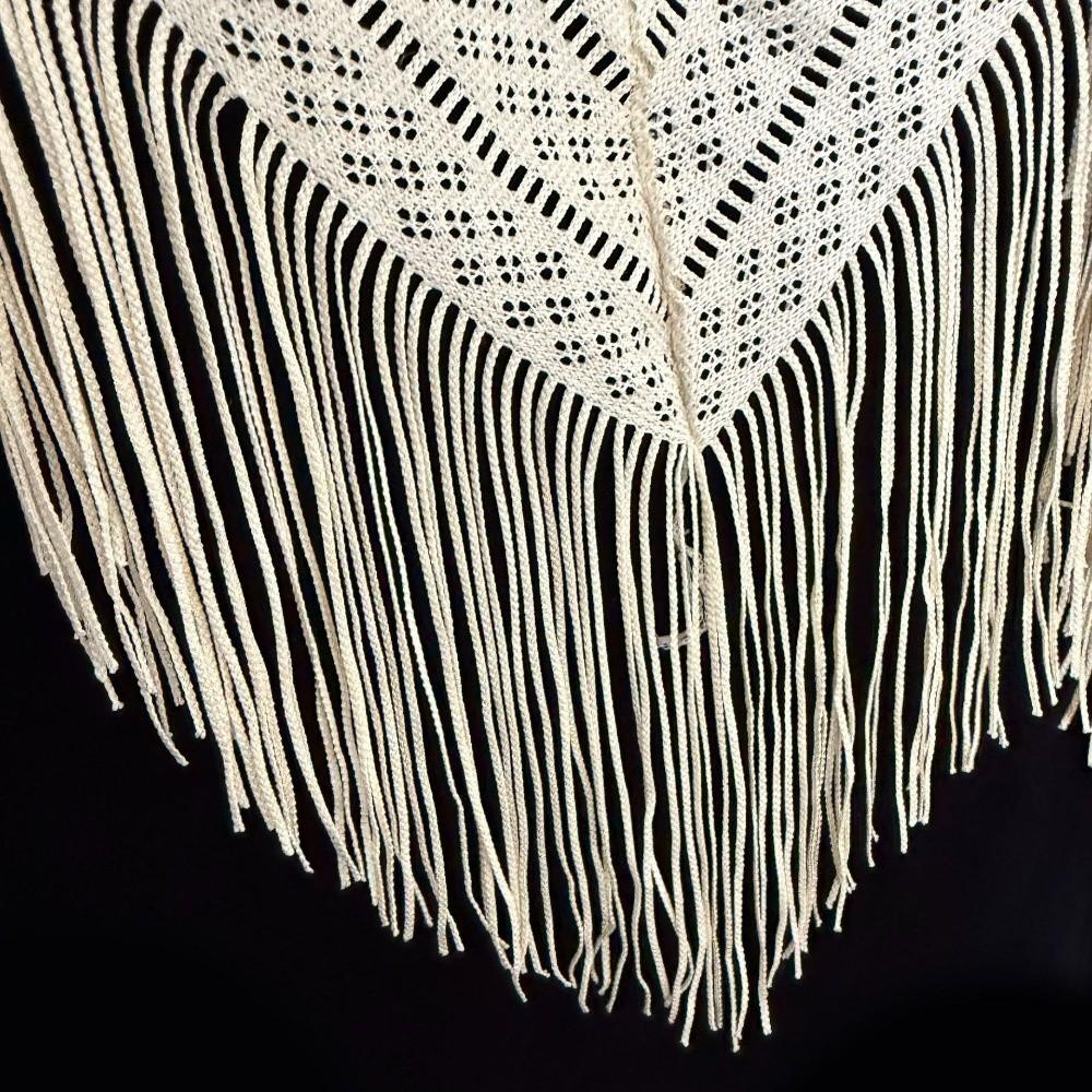 Versatile 140×140cm Lace Shawl Elegant Hollowed-out Design Knitted Shawl Breathable Tassel Shawl for Women
