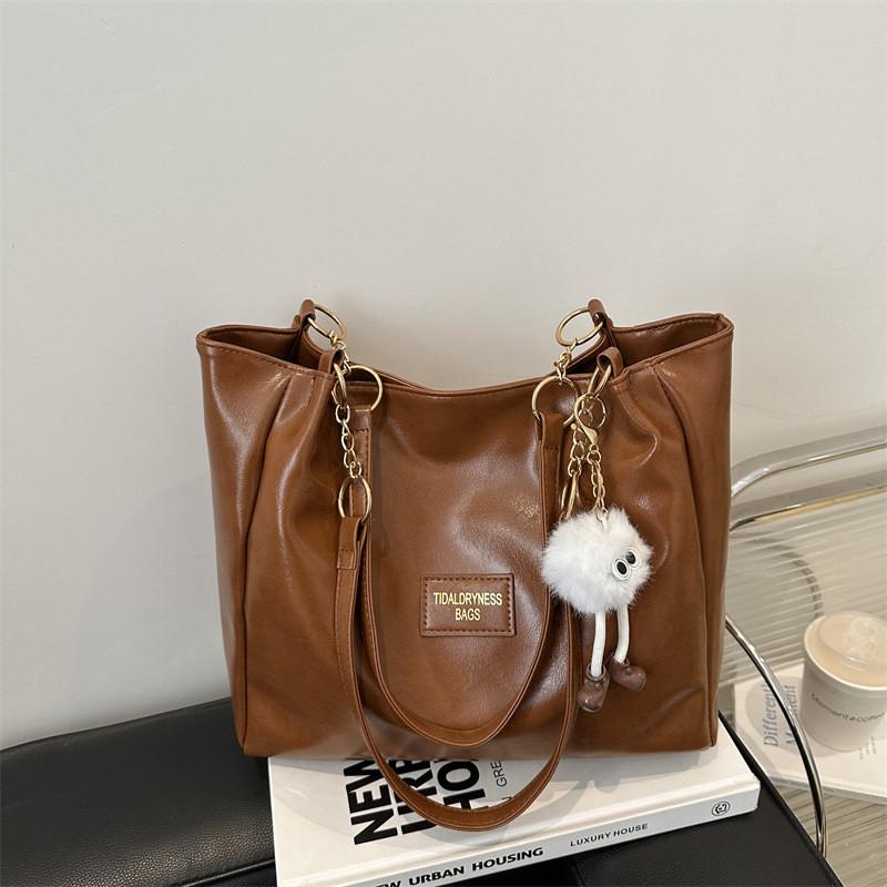 Minimalist Womens Tote Bag In Pu Material With Top Handle For Daily Use