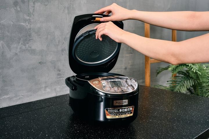 Ryżowar Rice Cooker Zojirushi Micom Nl-Gaq18