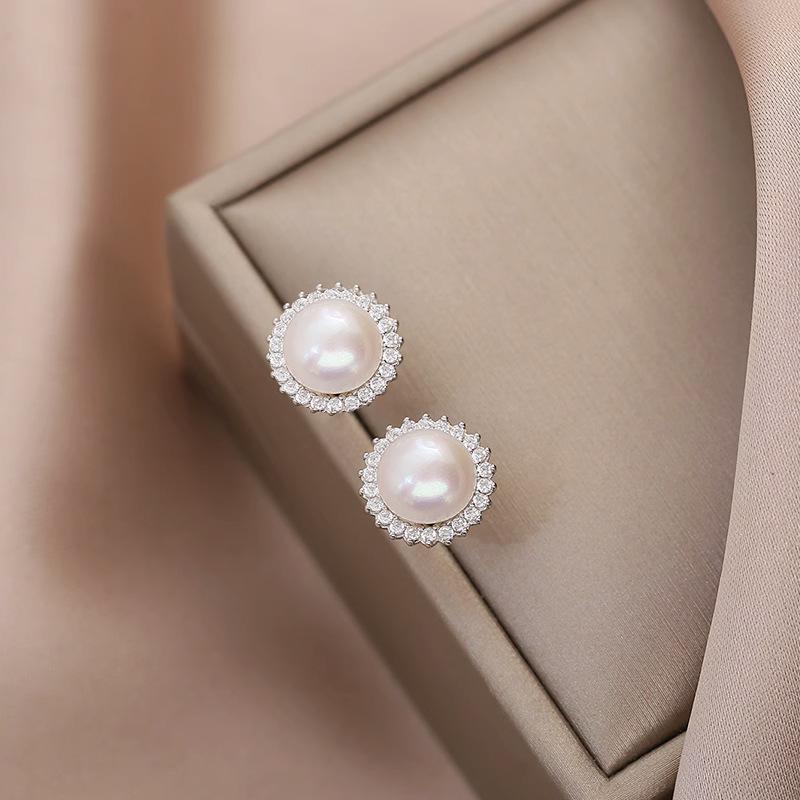 S925 Sterling Silver Pearl Flower Stud Earrings: Japanese Korean Style with Rhinestones for a Sophisticated, High-End Look