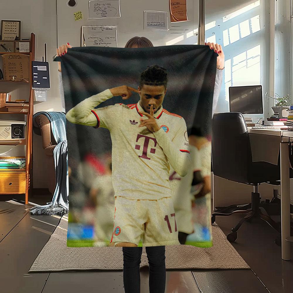 Michael Olise Printed Flannel Blanket, Soft Throw for Bedroom Sofa, Washable,soccer Fan Merchandise, Great Gift.
