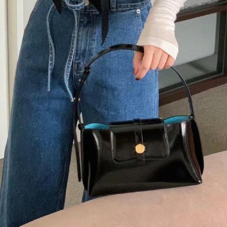 Корейская сумка LEME из сыромятной кожи на одно плечо под мышкой - простой стиль для женщин в поездках коллекция осеньзима 4374₽